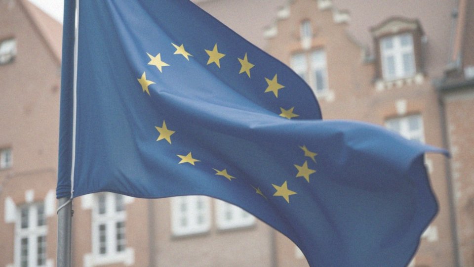 Jakie są charakterystyki flagi Unii Europejskiej?
